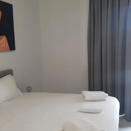 Hypnos Apartment