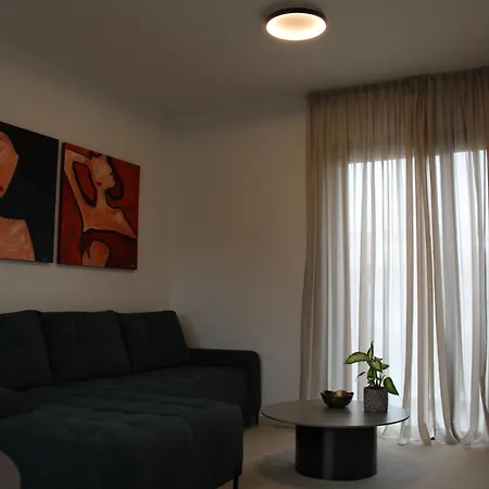 Hypnos Apartament *